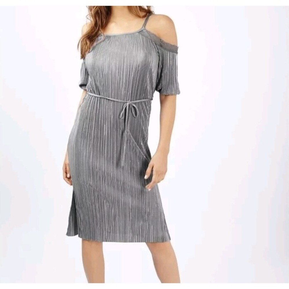 TOP SHOP Silver Metallic Dress Womens 6 Plisse Lace Trim Cold Shoulder Strappy